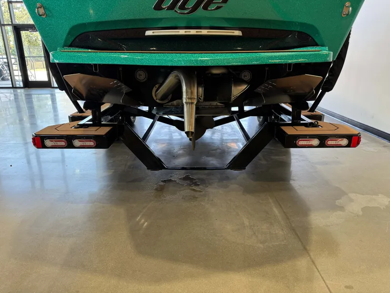 Slide: The Image of Tigé 23ZX 2022 - 7