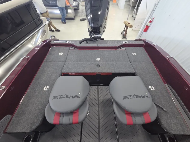 Slide: The Image of Vexus Boats DVX22 2026 - 11
