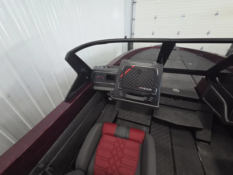 Slide: The Image of Vexus Boats DVX22 2026 - 17