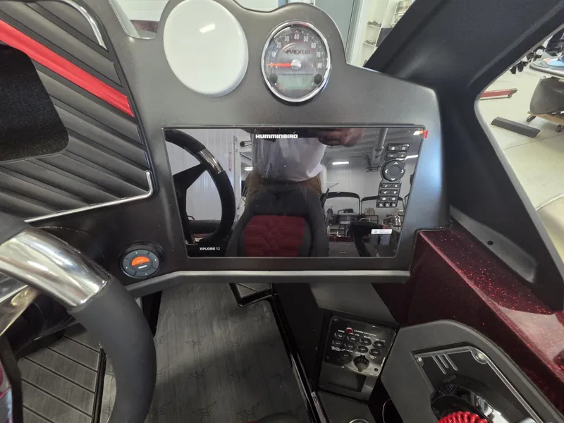 Slide: The Image of Vexus Boats DVX22 2026 - 20