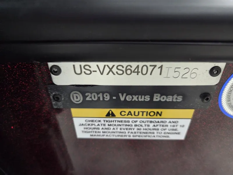 Slide: The Image of Vexus Boats DVX22 2026 - 36