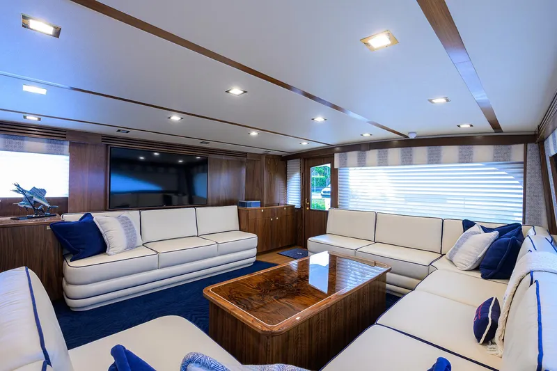 Slide: The Image of Viking 80 KEMOSABE - Salon Seating & TV - 3