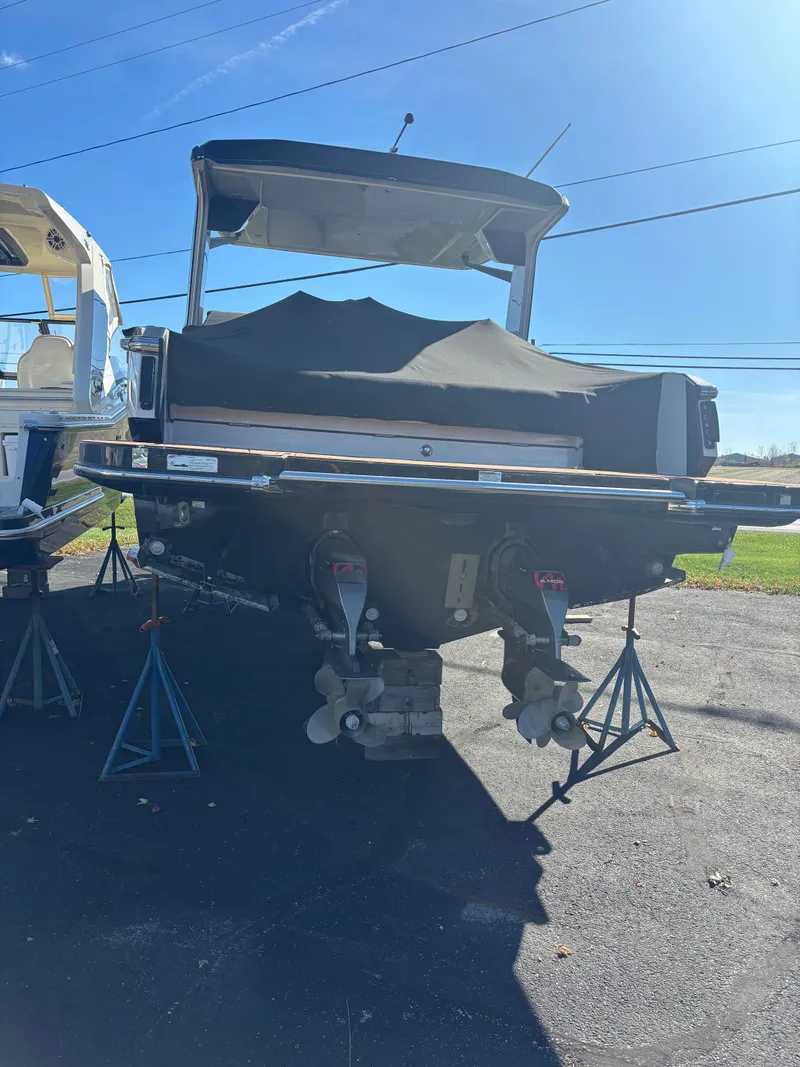 Slide: The Image of Aviara AV32 I/O 2020 - 2