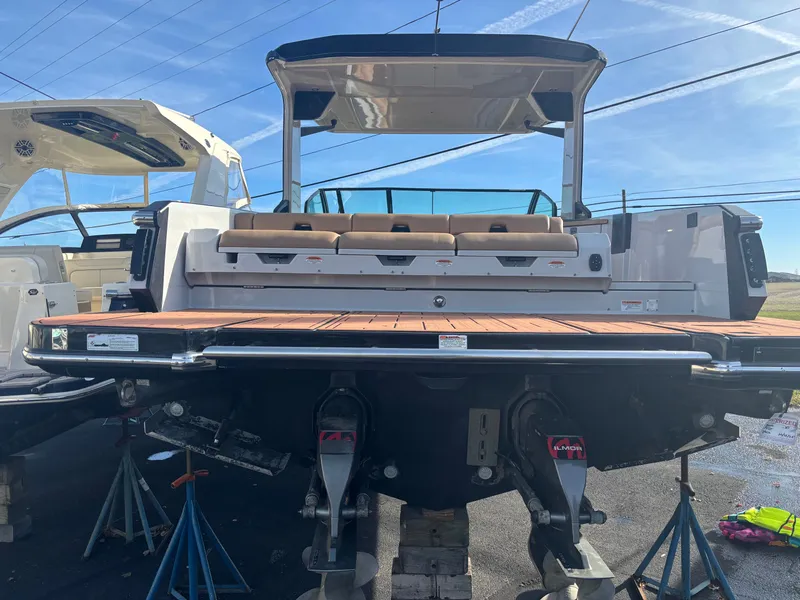 Slide: The Image of Aviara AV32 I/O 2020 - 20