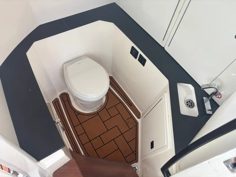 Slide: The Image of Aviara AV32 I/O 2020 - 8