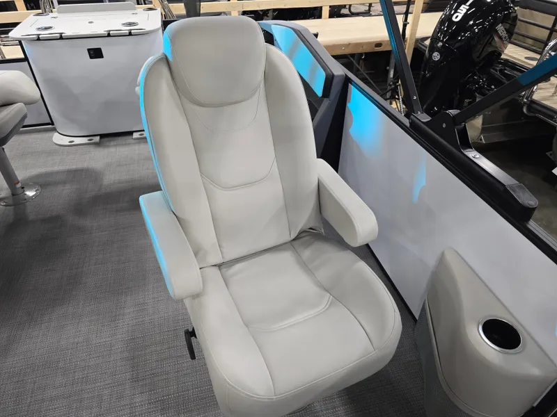 Slide: The Image of Starcraft VX 24 FD 2026 - 12