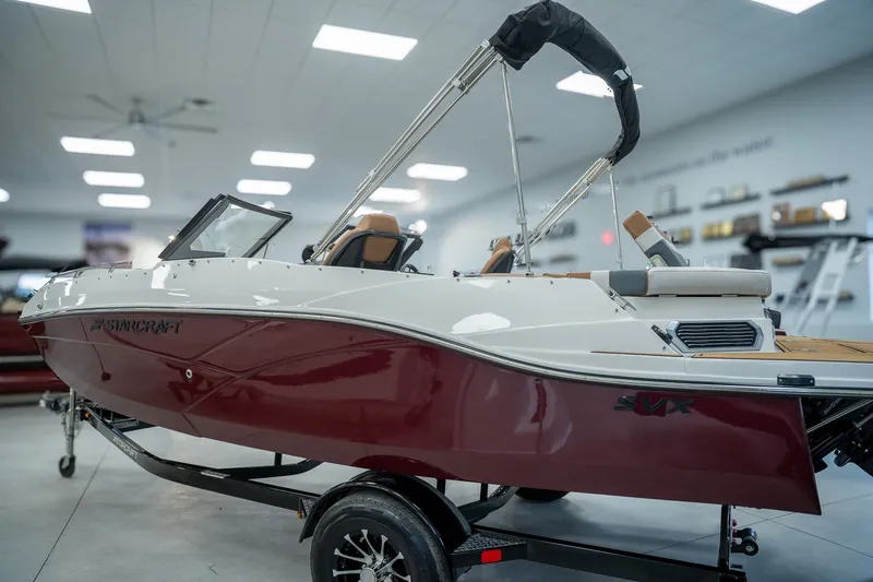 Slide: The Image of Starcraft SVX 210 IO 2025 - 9