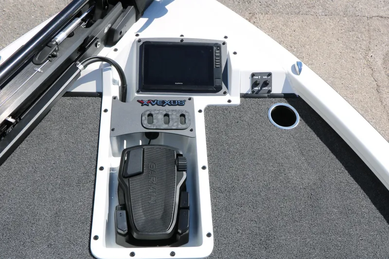 Slide: The Image of 2025 Vexus AVX 2080 boat dashboard with Garmin pedal and display. - 20