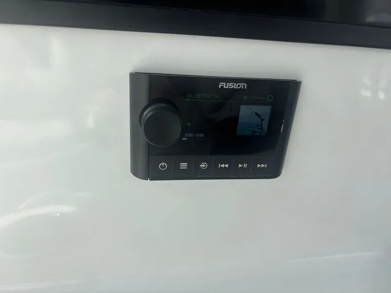 Slide: The Image of Yellowfin 42 Offshore 2015 - 26