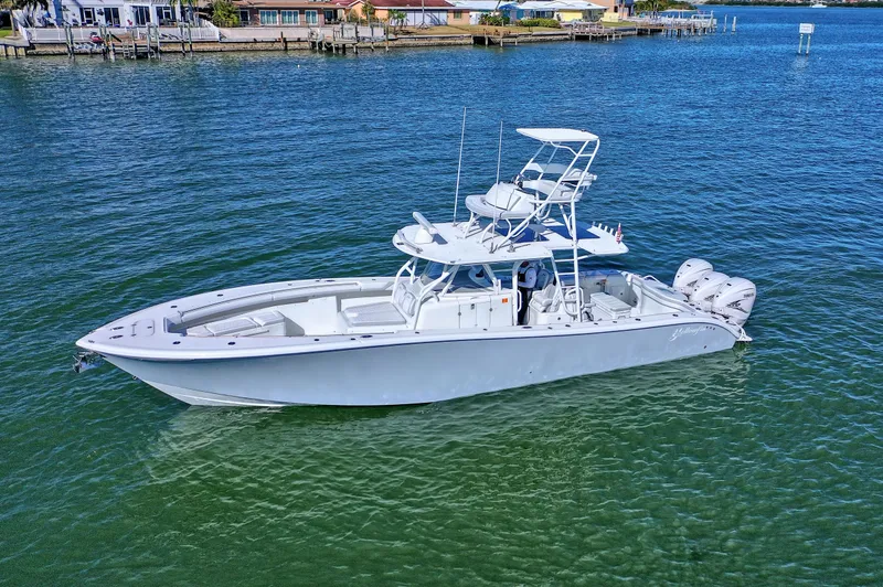 Slide: The Image of Yellowfin 42 Offshore 2015 - 5