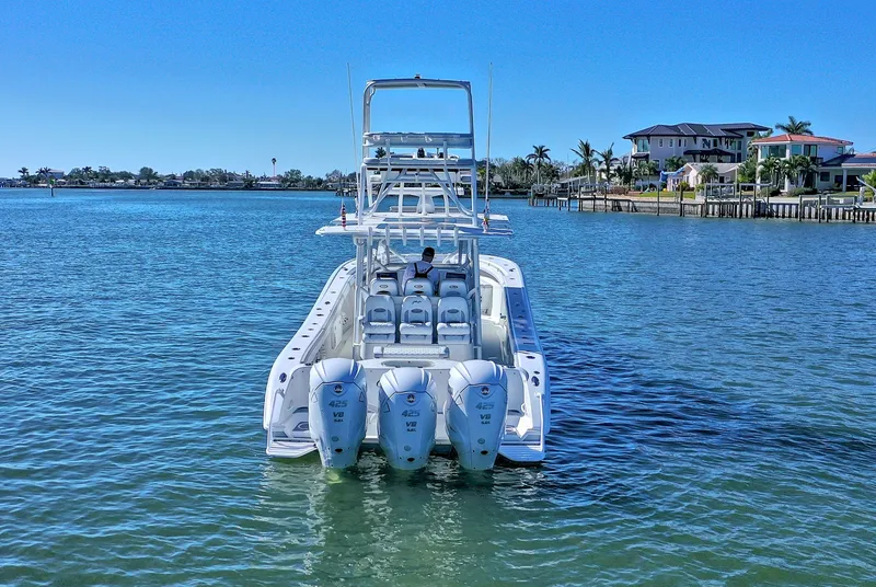 Slide: The Image of Yellowfin 42 Offshore 2015 - 8