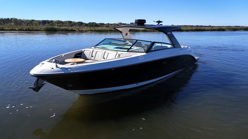Slide: The Image of Sea Ray 400 SLXRE 2021 - 10