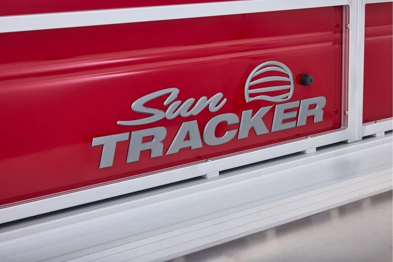 Slide: The Image of Sun Tracker Party Barge 18 DLX 2026 - 71