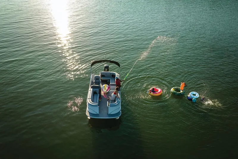 Slide: The Image of Sun Tracker Party Barge 20 DLX 2026 - 66