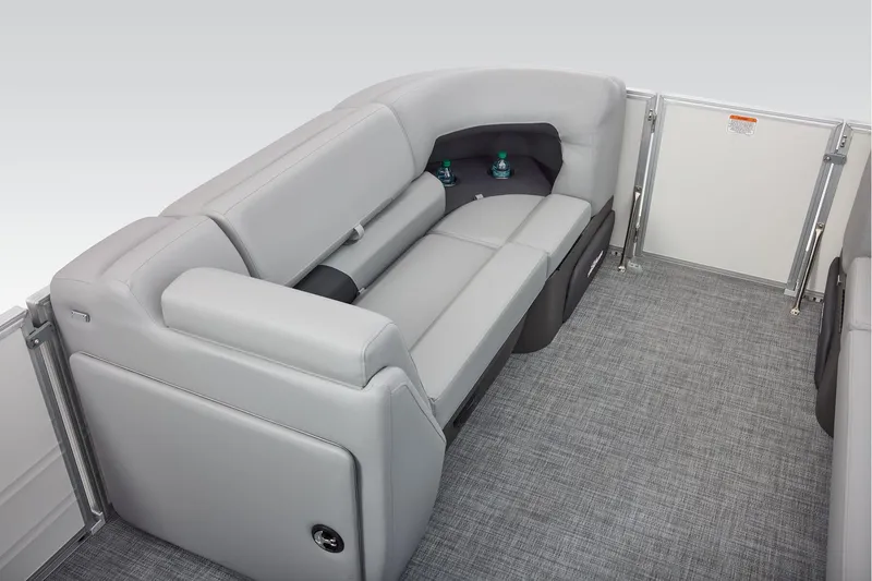 Slide: The Image of Sun Tracker Party Barge 20 DLX 2026 - 19