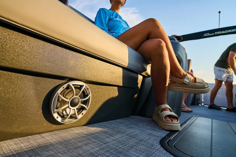 Slide: The Image of 2026 Sun Tracker Party Barge 22 XP3 pontoon boat side view. - 9