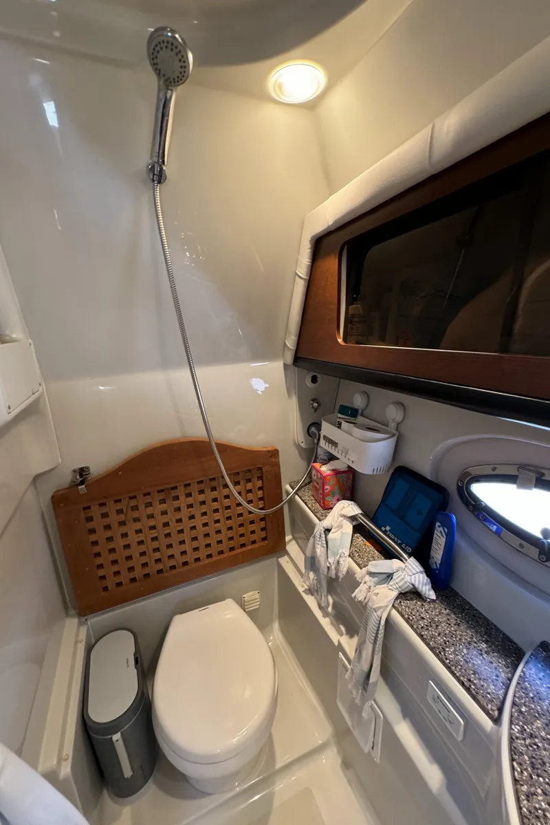 Slide: The Image of Crownline Boats 350 SY 2018 - 62