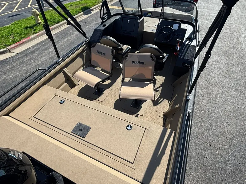 Slide: The Image of SeaArk Protege 200 2026 - 30