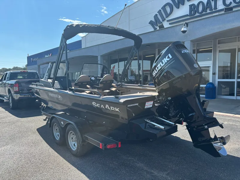 Slide: The Image of SeaArk Protege 200 2026 - 7