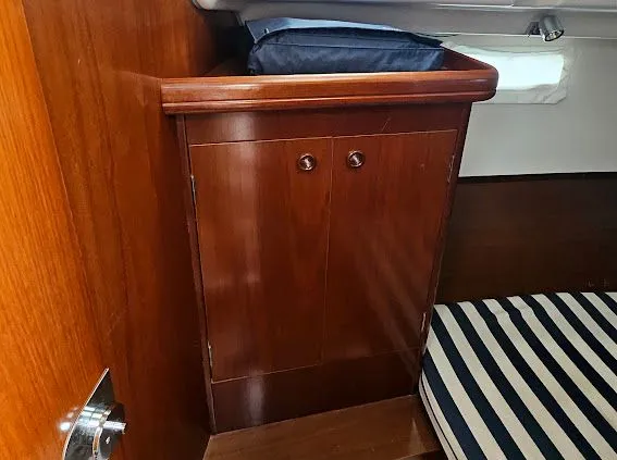 Slide: The Image of Beneteau Oceanis Clipper 331 2004 - 10