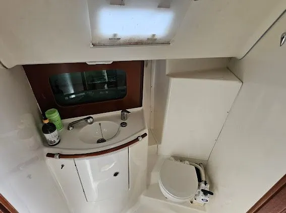 Slide: The Image of Beneteau Oceanis Clipper 331 2004 - 19