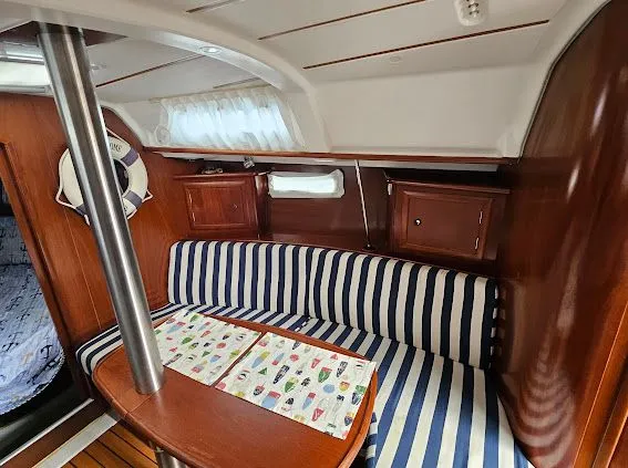 Slide: The Image of Beneteau Oceanis Clipper 331 2004 - 8