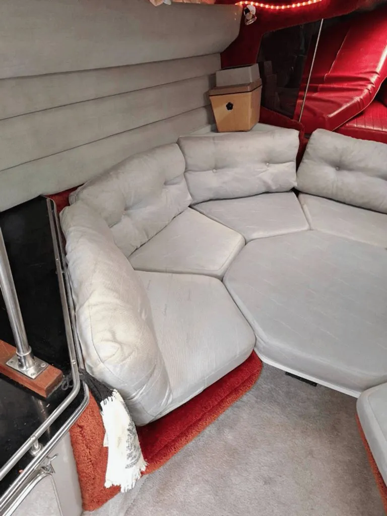 Slide: The Image of Wellcraft Excalibur Eagle II 1985 - 22