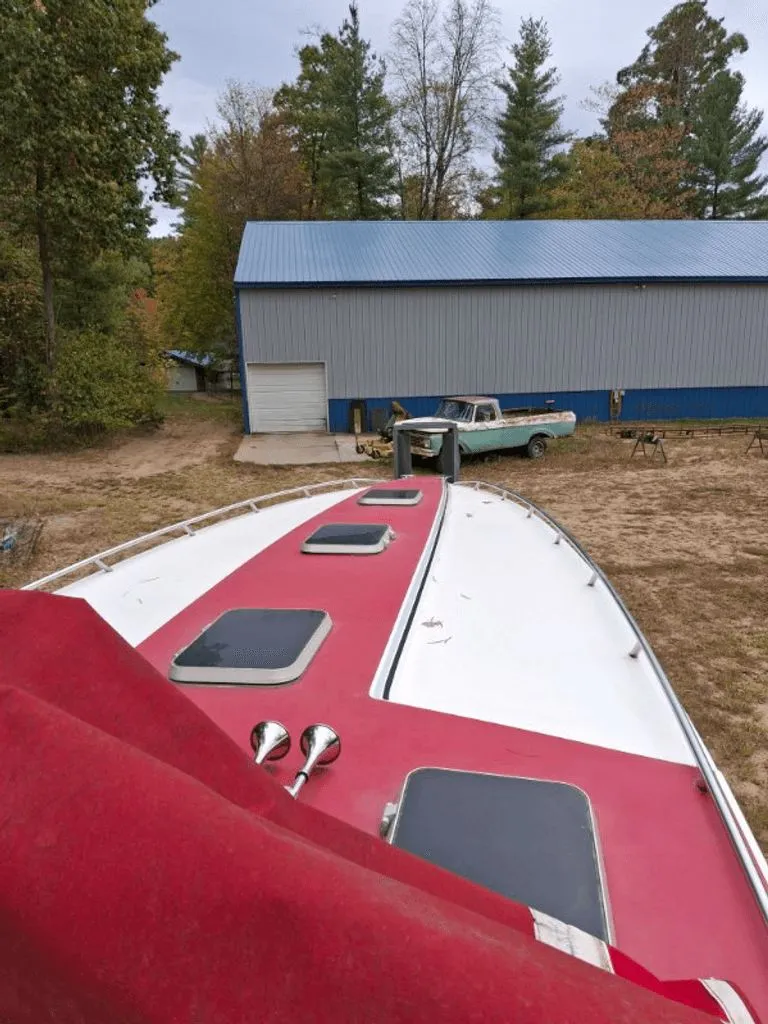 Slide: The Image of Wellcraft Excalibur Eagle II 1985 - 31