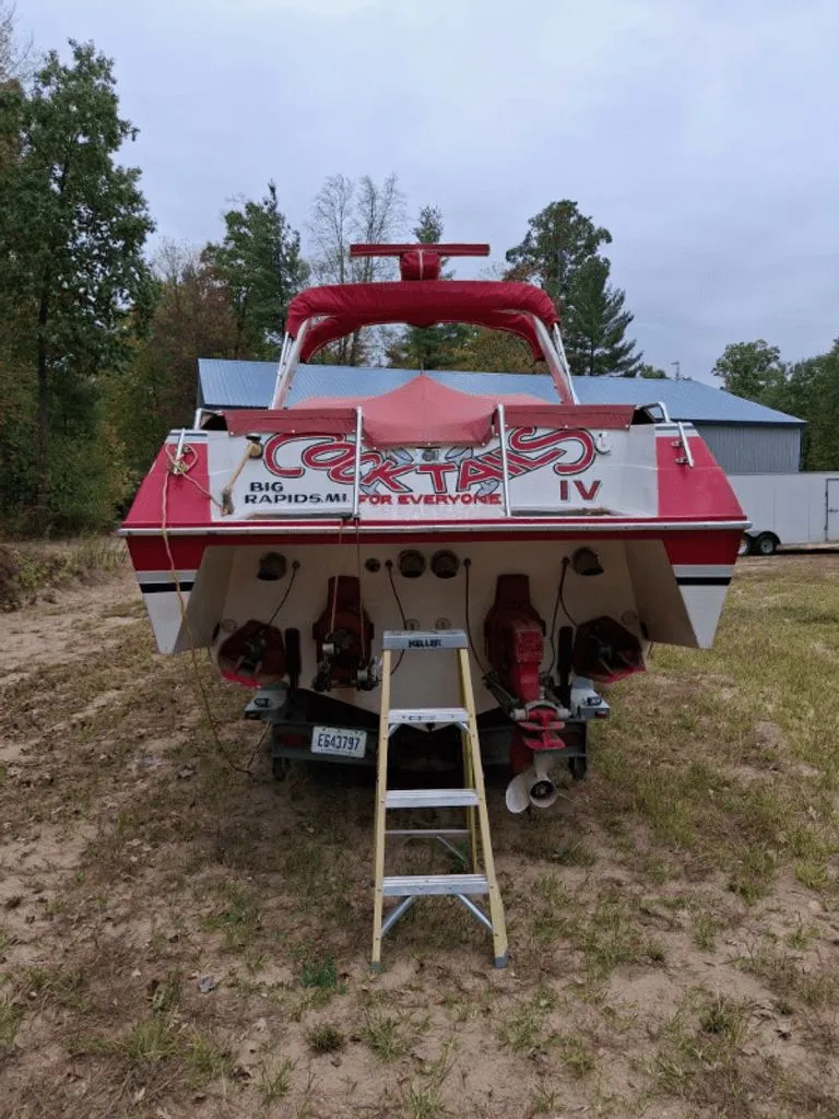 Slide: The Image of Wellcraft Excalibur Eagle II 1985 - 35