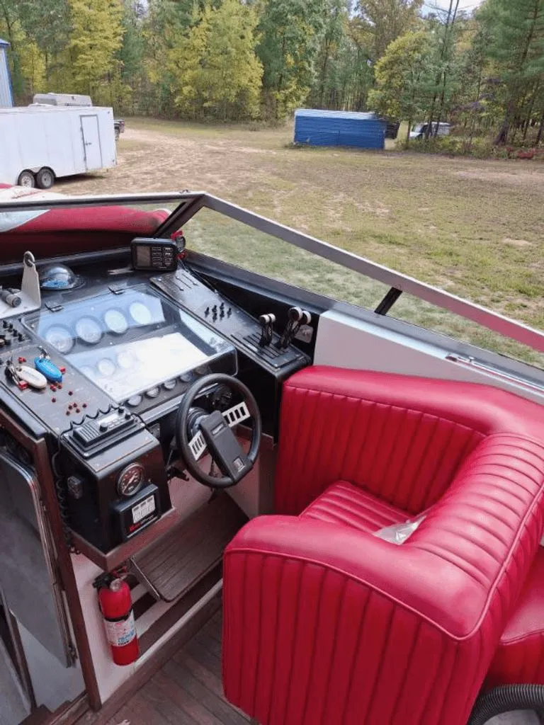 Slide: The Image of Wellcraft Excalibur Eagle II 1985 - 9