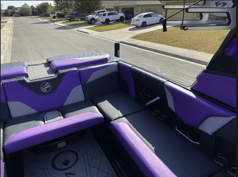 Slide: The Image of Tigé Z3 2022 - 22