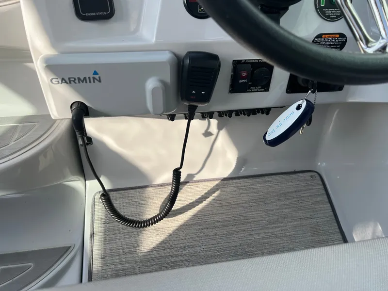 Slide: The Image of Regal 28 Express 2019 - 11