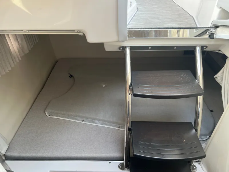 Slide: The Image of Regal 28 Express 2019 - 15