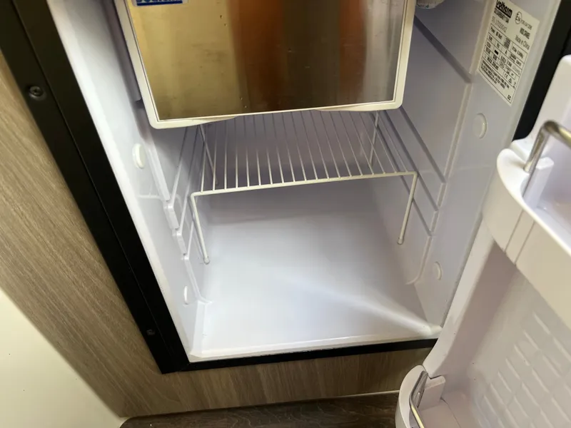 Slide: The Image of Regal 28 Express 2019 - 18