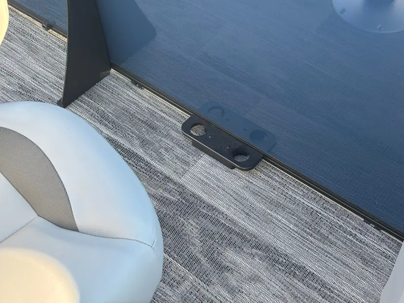 Slide: The Image of Bentley Pontoons 180 LE 3 PT 2026 - 10