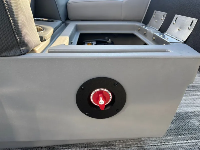 Slide: The Image of Bentley Pontoons 180 LE 3 PT 2026 - 26