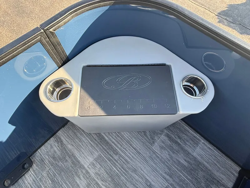 Slide: The Image of Bentley Pontoons 180 LE 3 PT 2026 - 30