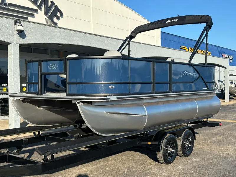 Slide: The Image of Bentley Pontoons 180 LE 3 PT 2026 - 34