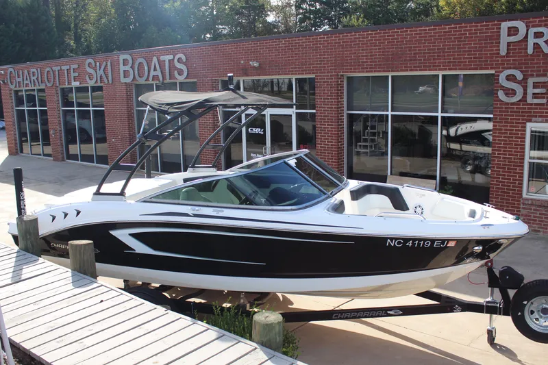 Slide: The Image of 2018 Chaparral 21 H2O Sport boat displayed at Charlotte Ski Boats dealership. - 4