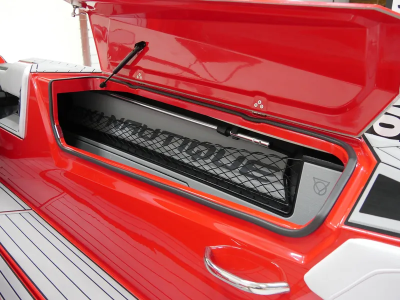 Slide: The Image of Nautique Ski Nautique 2019 - 20