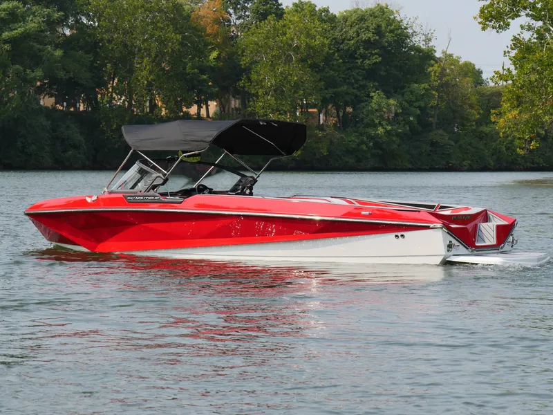 Slide: The Image of Nautique Ski Nautique 2019 - 28