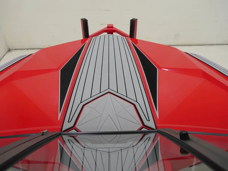 Slide: The Image of Nautique Ski Nautique 2019 - 7