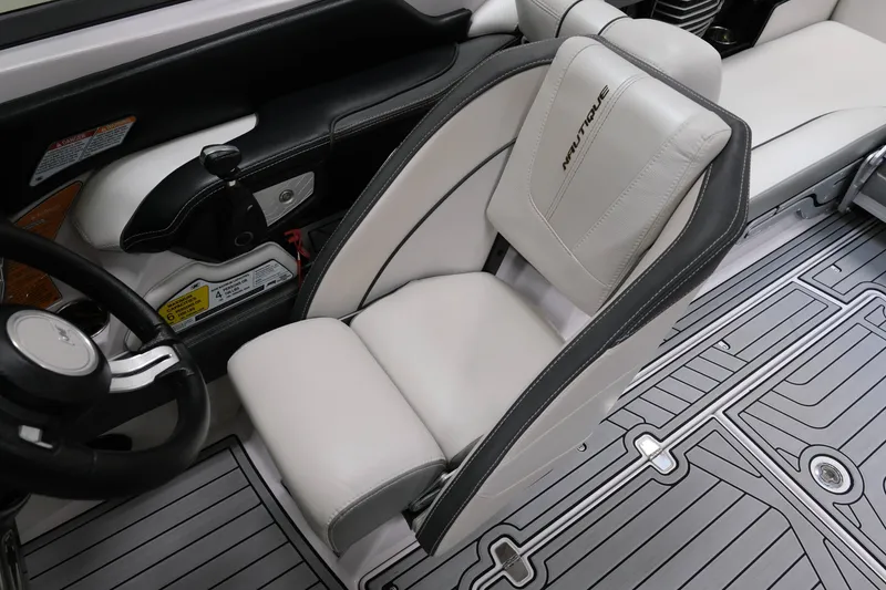 Slide: The Image of Nautique G23 2015 - 13