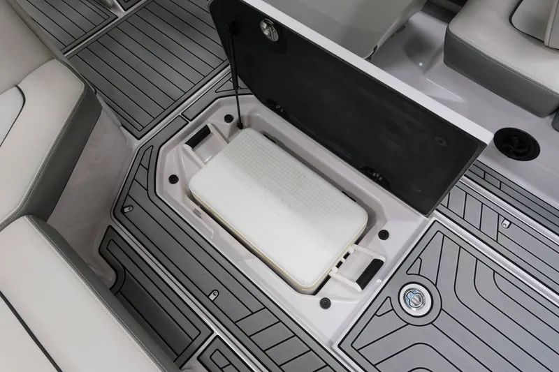 Slide: The Image of Nautique G23 2015 - 18