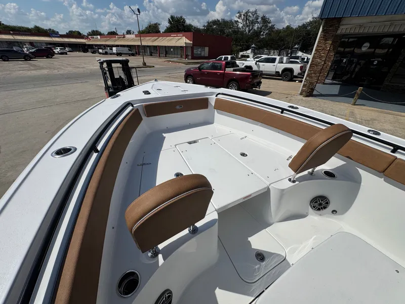 Slide: The Image of Sea Hunt Ultra 265 2026 - 29