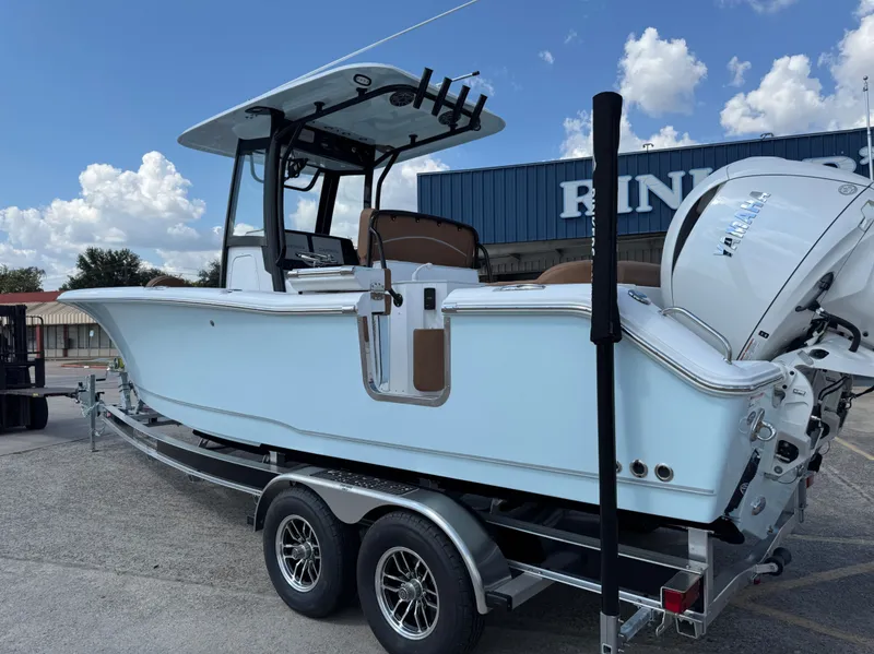 Slide: The Image of Sea Hunt Ultra 265 2026 - 3