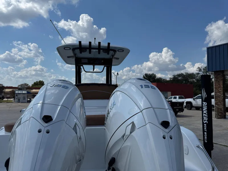Slide: The Image of Sea Hunt Ultra 265 SE 2026 - 10