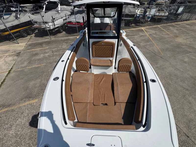 Slide: The Image of Sea Hunt Ultra 265 SE 2026 - 12