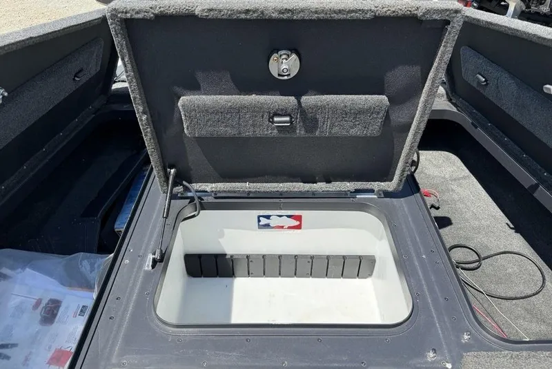 Slide: The Image of 2014 Skeeter FX20 boat dashboard with Garmin electronics and Minn Kota trolling motor. - 6