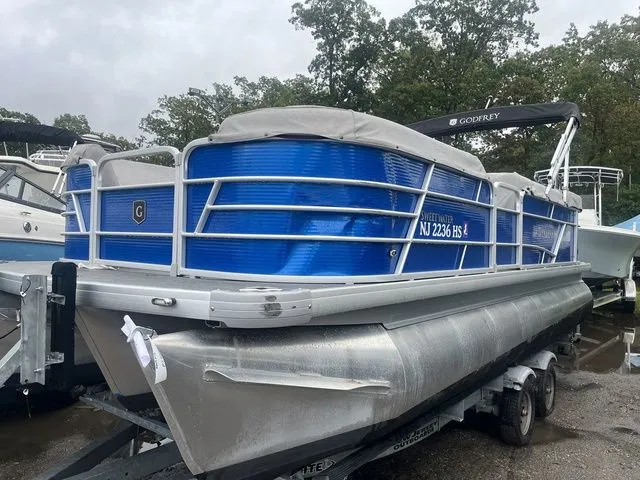 The Image of Godfrey Sweetwater 2186 FS 2022 - 1